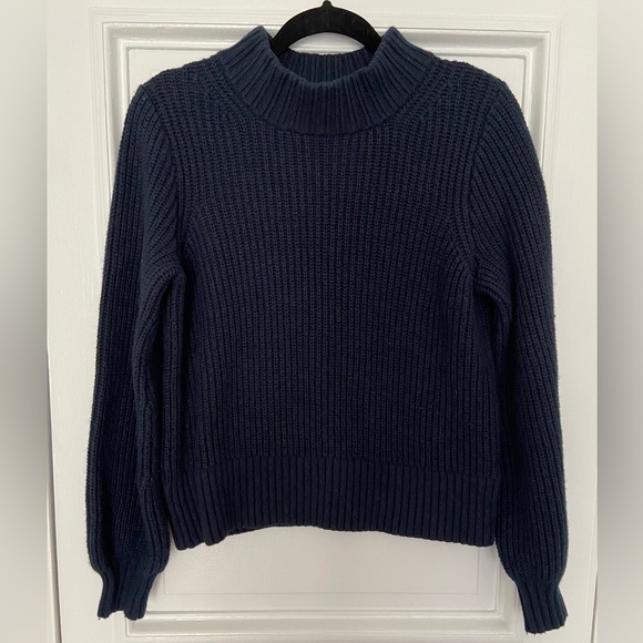 Abercrombie & Fitch Navy Blue Ribbed Knit Cotton Blend Cozy Warm Sweater - Picture 2 of 11